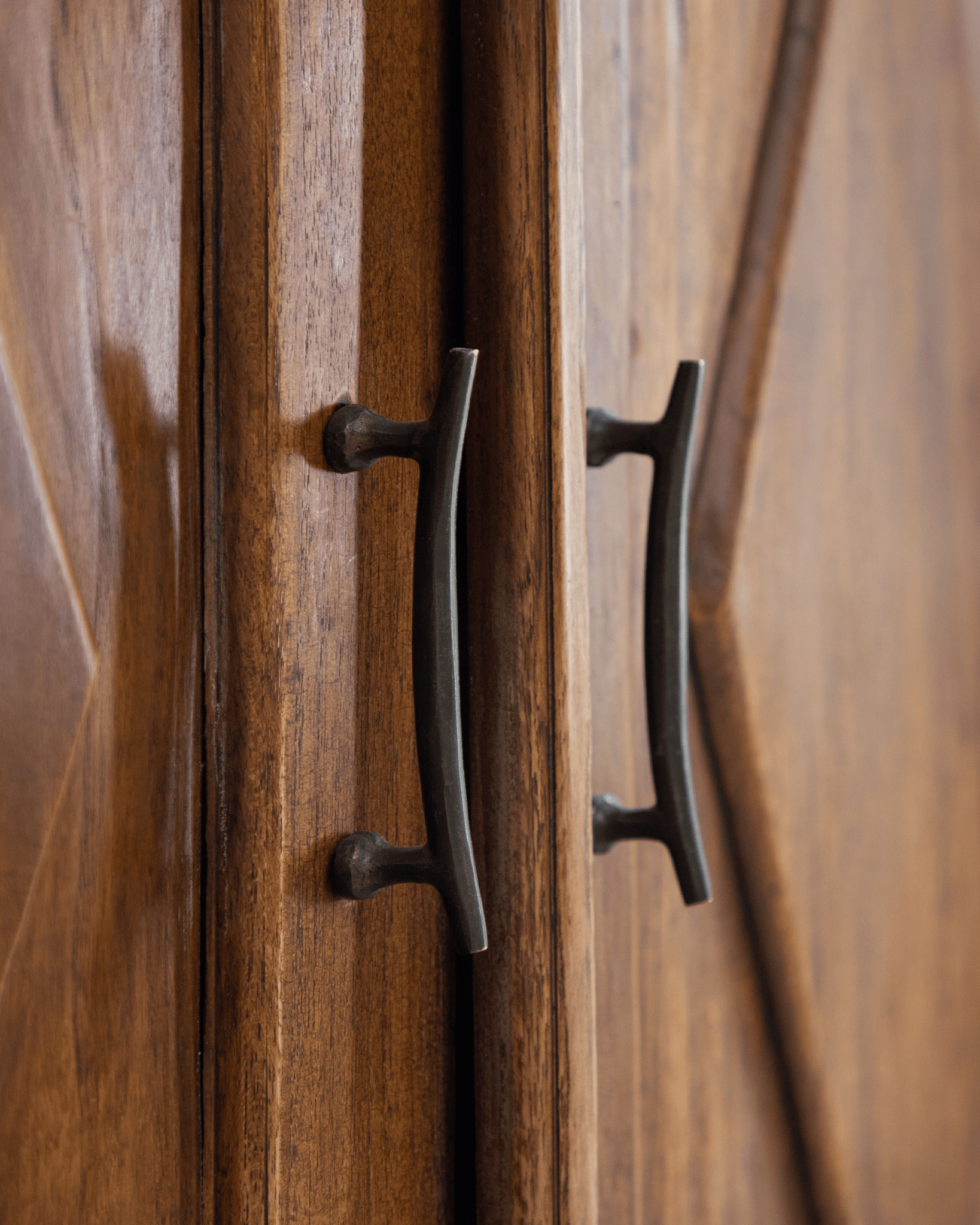 Armoire en teck Victoria