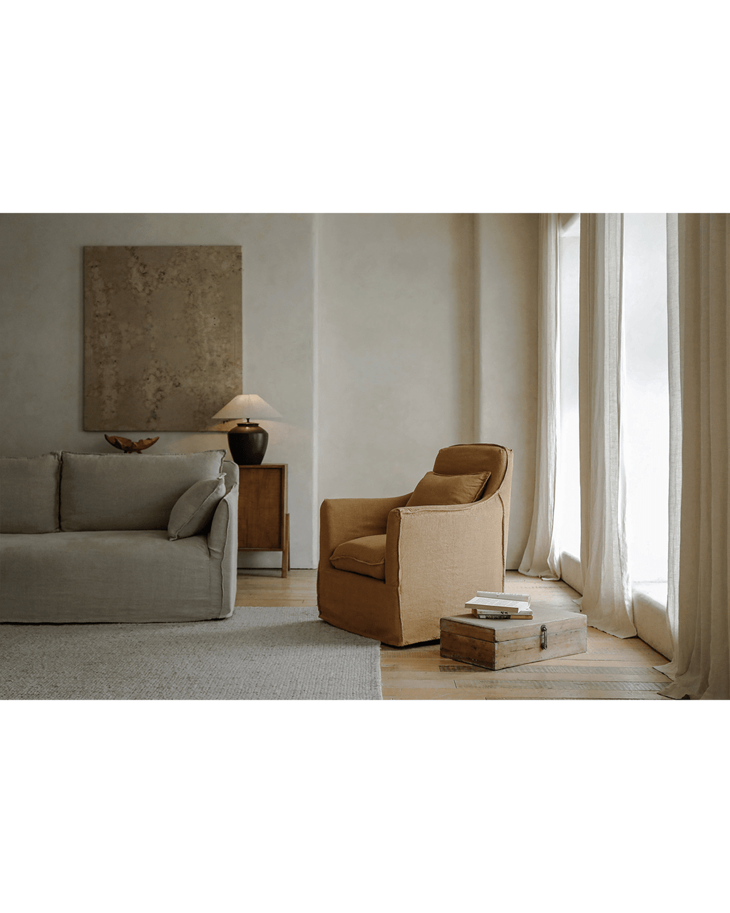 Fauteuil recouvert de tissu Sola