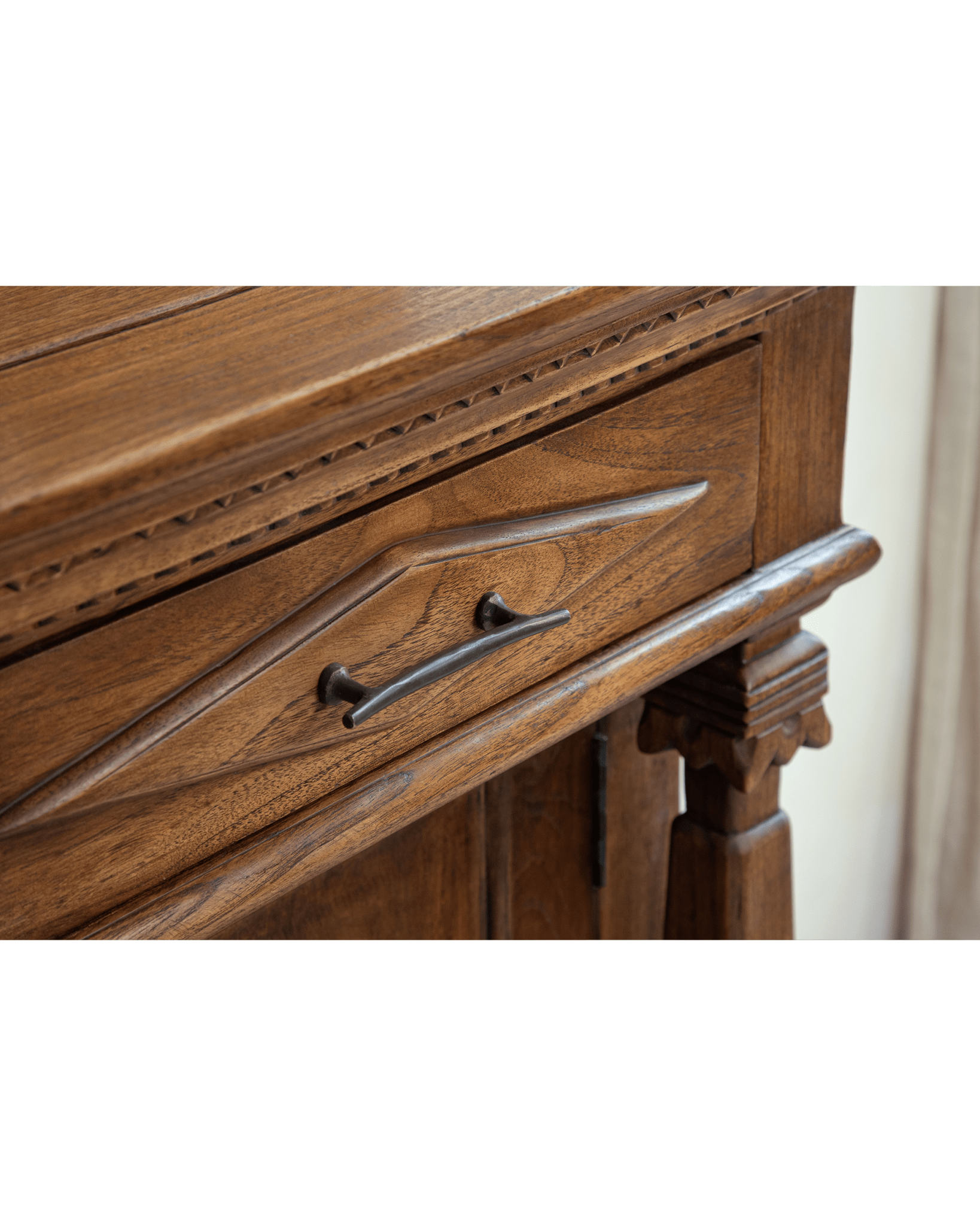 Armoire en teck Victoria