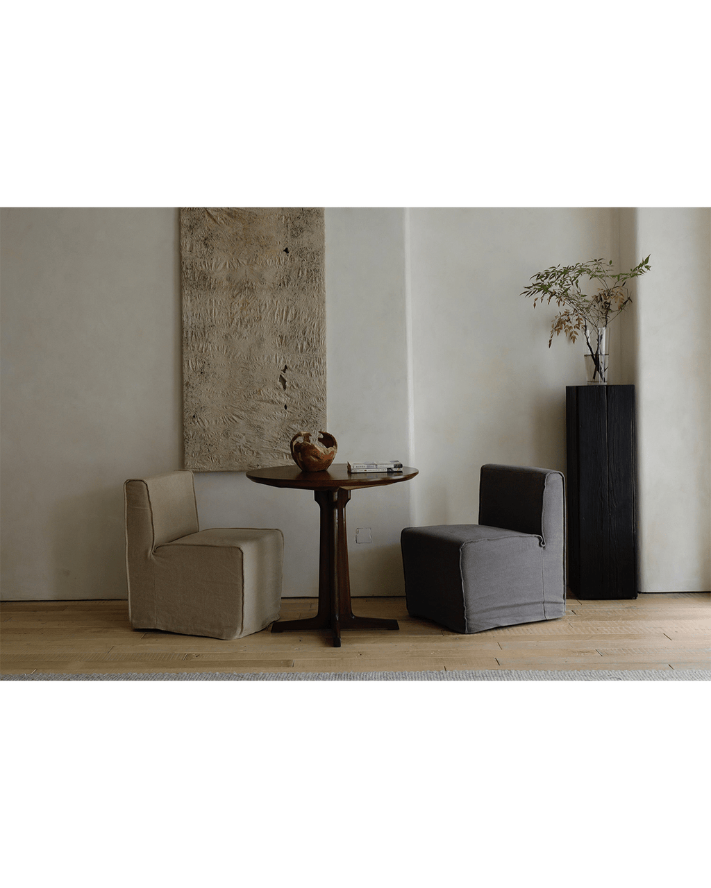 Housse de canapé et chaise à roulettes