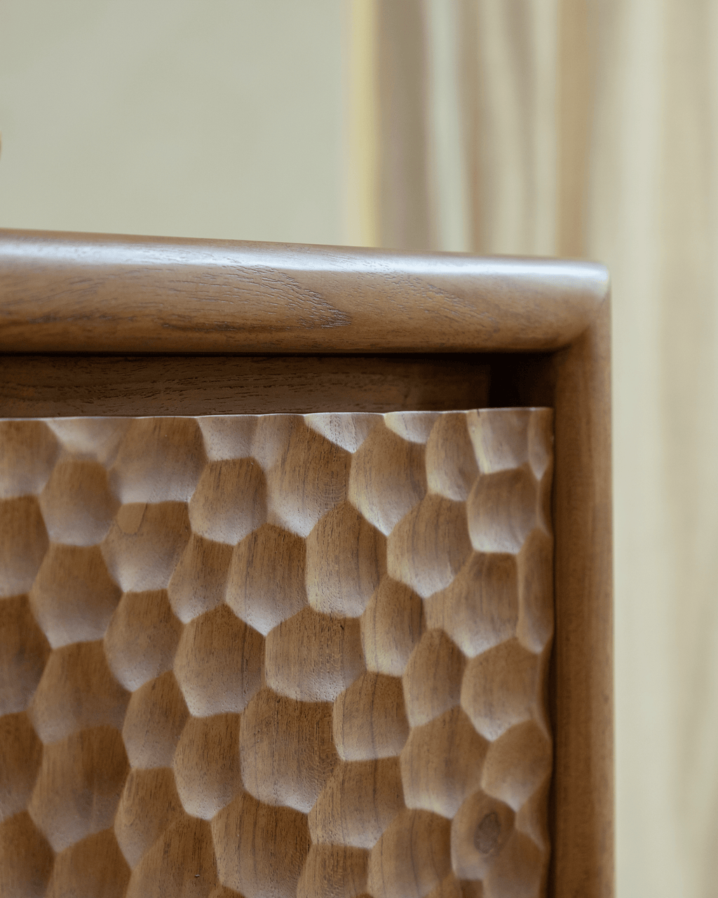 Armoire en nid d'abeille n° 3