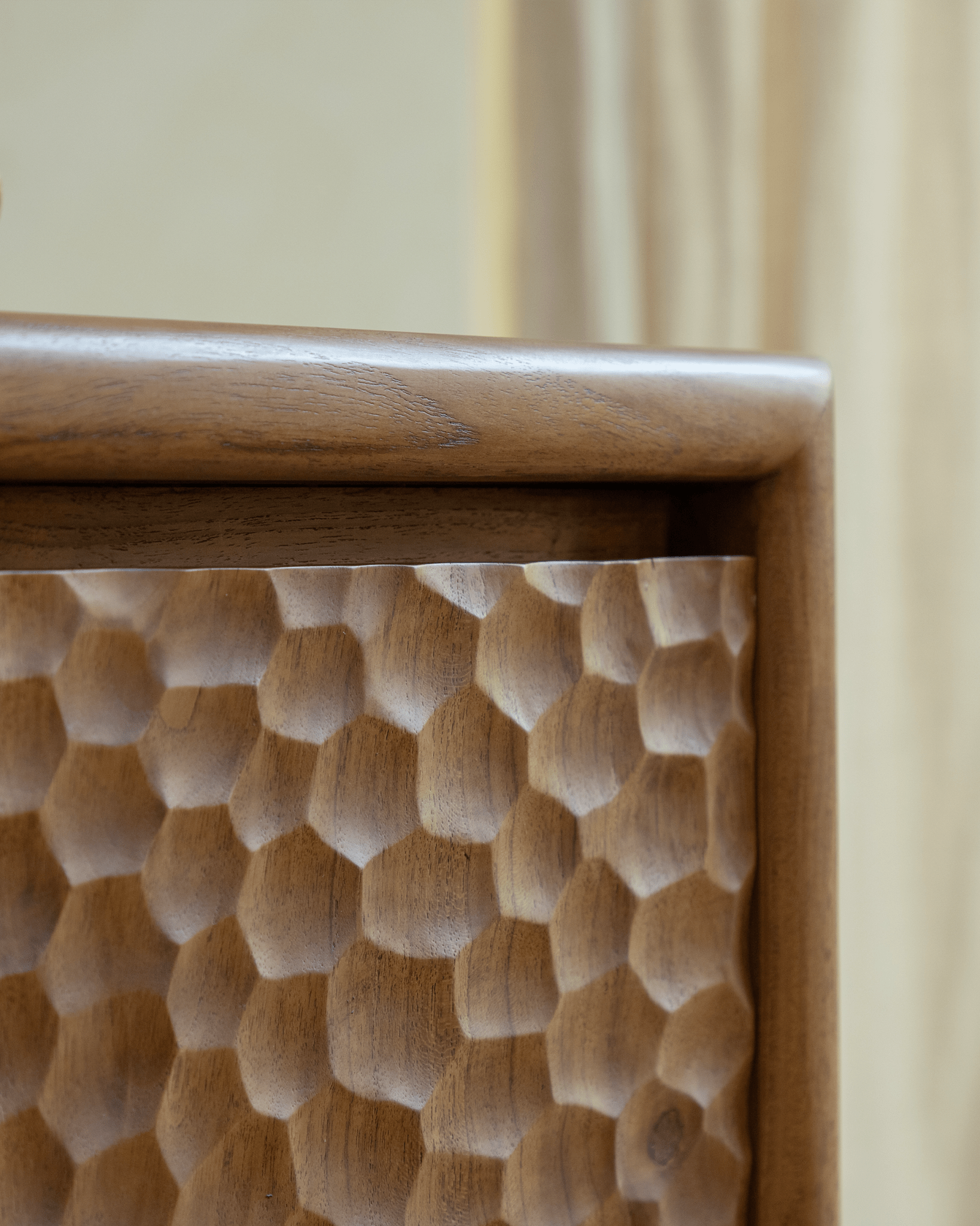 Armoire en nid d'abeille n° 3