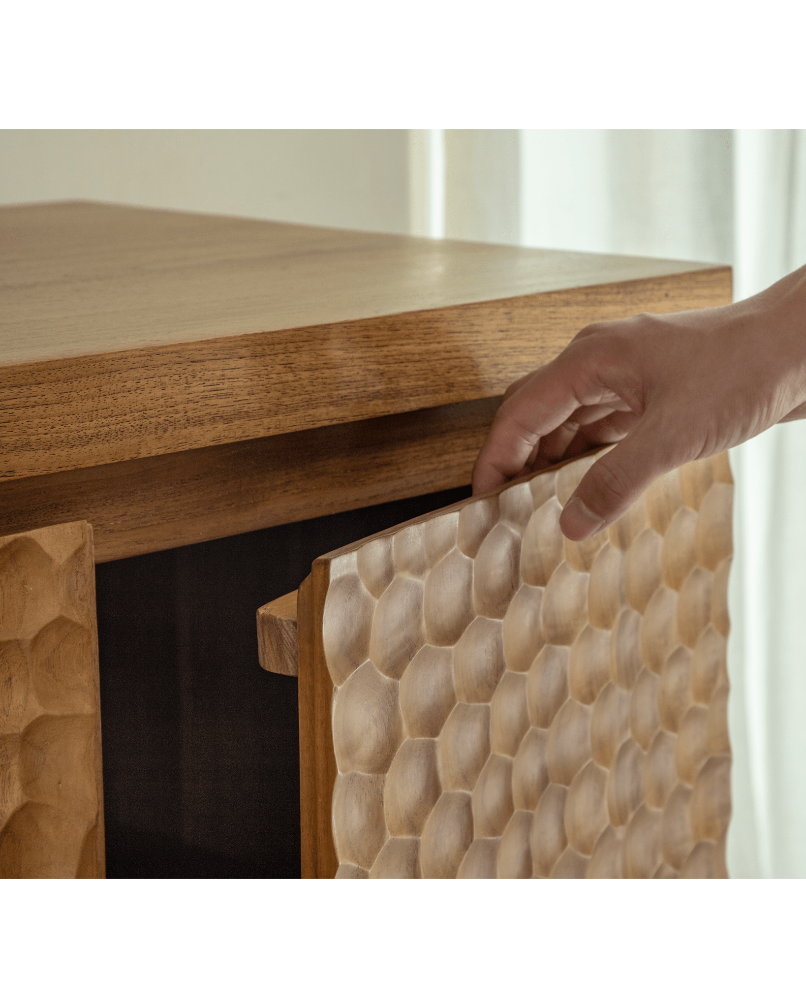 Buffet en nid d'abeille n°4