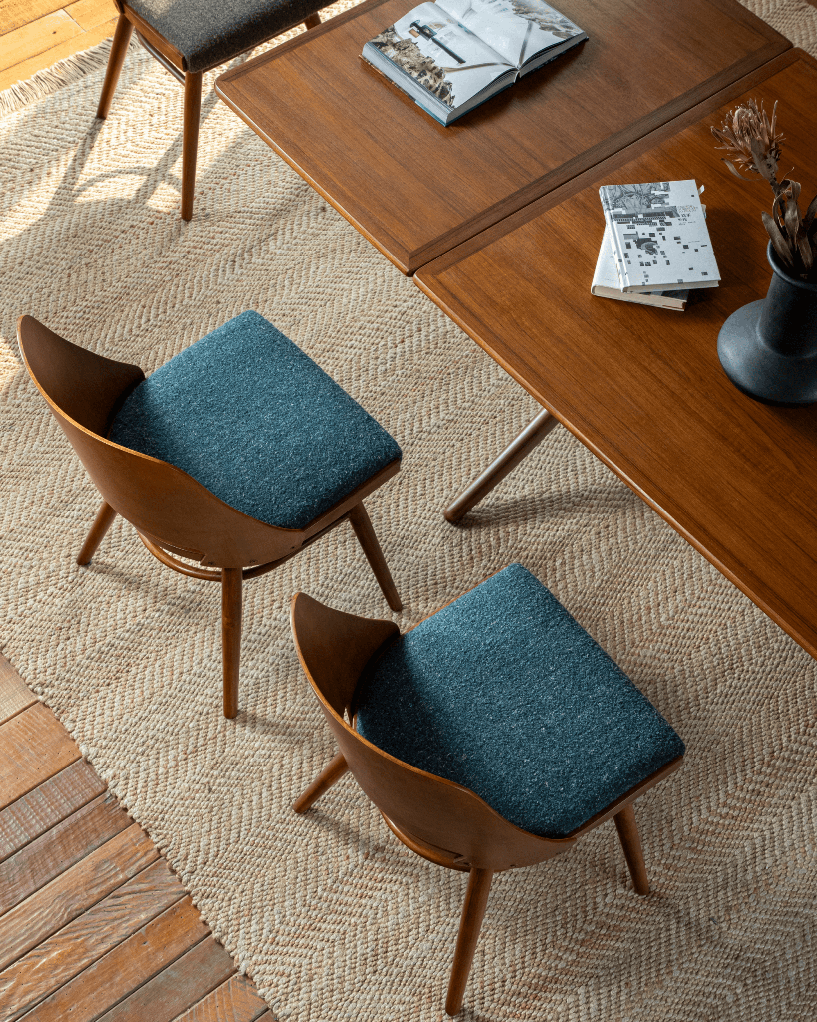 Chaise Shell