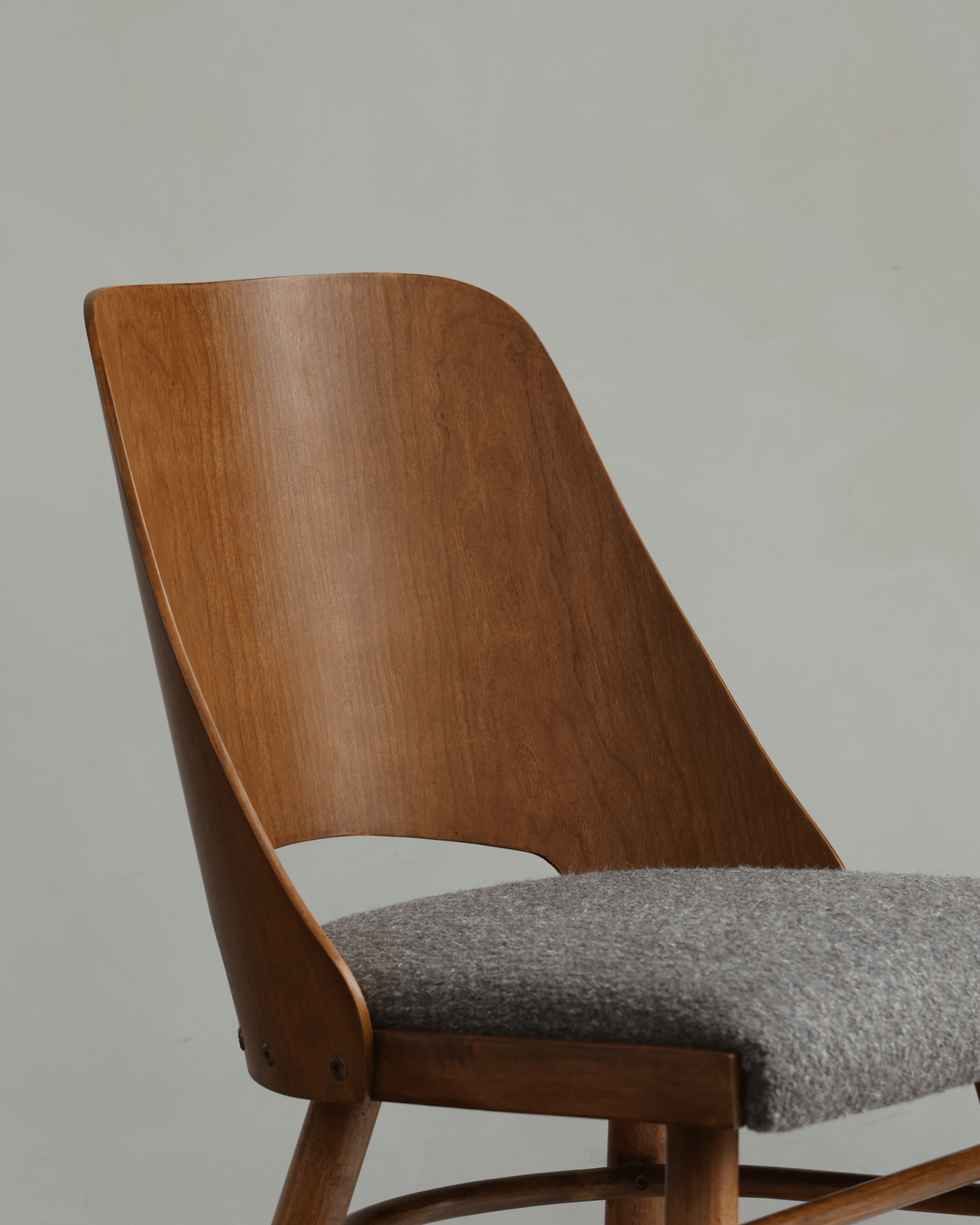 Chaise Shell