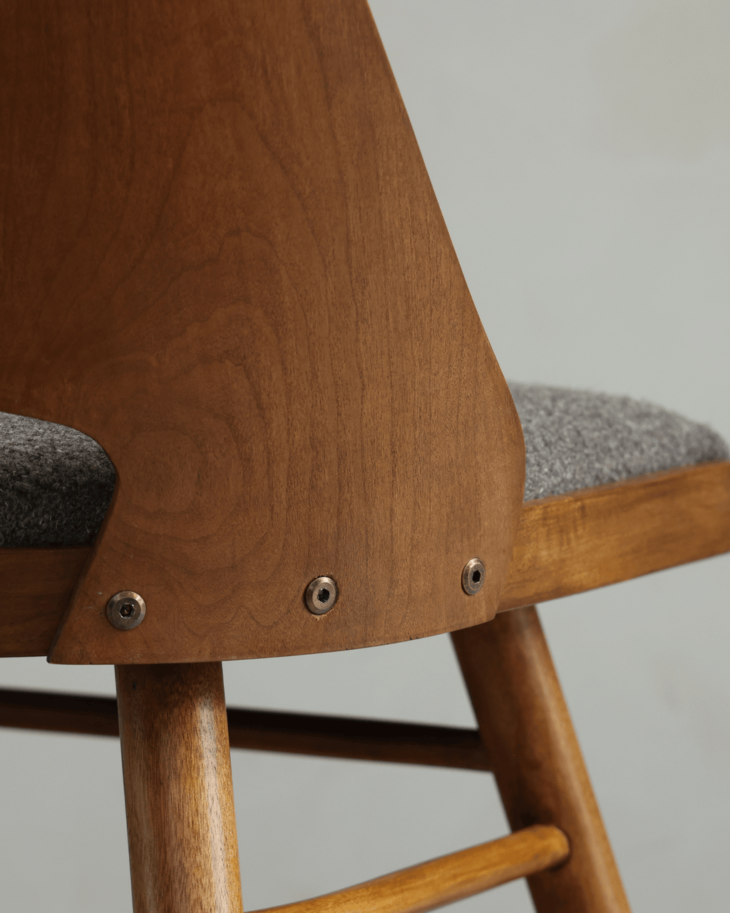 Chaise Shell