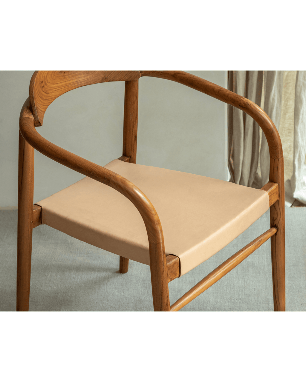 Chaise en cuir Crescent