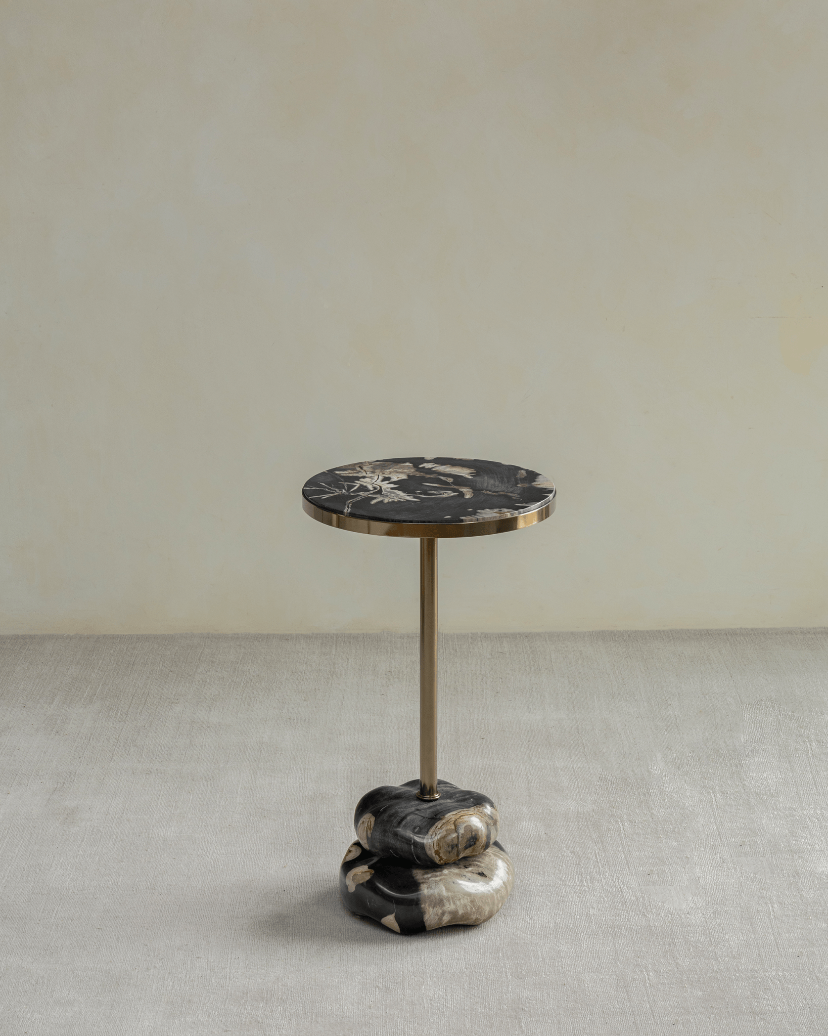 Table d'appoint en bois pétrifié Lolli