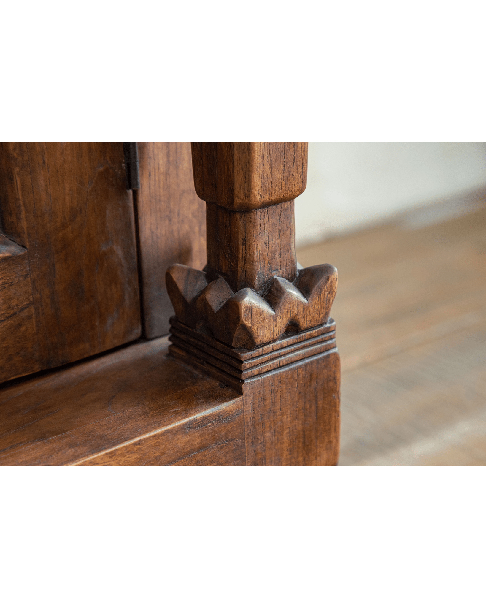 Armoire en teck Victoria